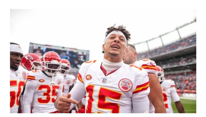 With regards to the Chiefs offense, Patrick Mahomes unintentionally gives the rest of the NFL a notice.